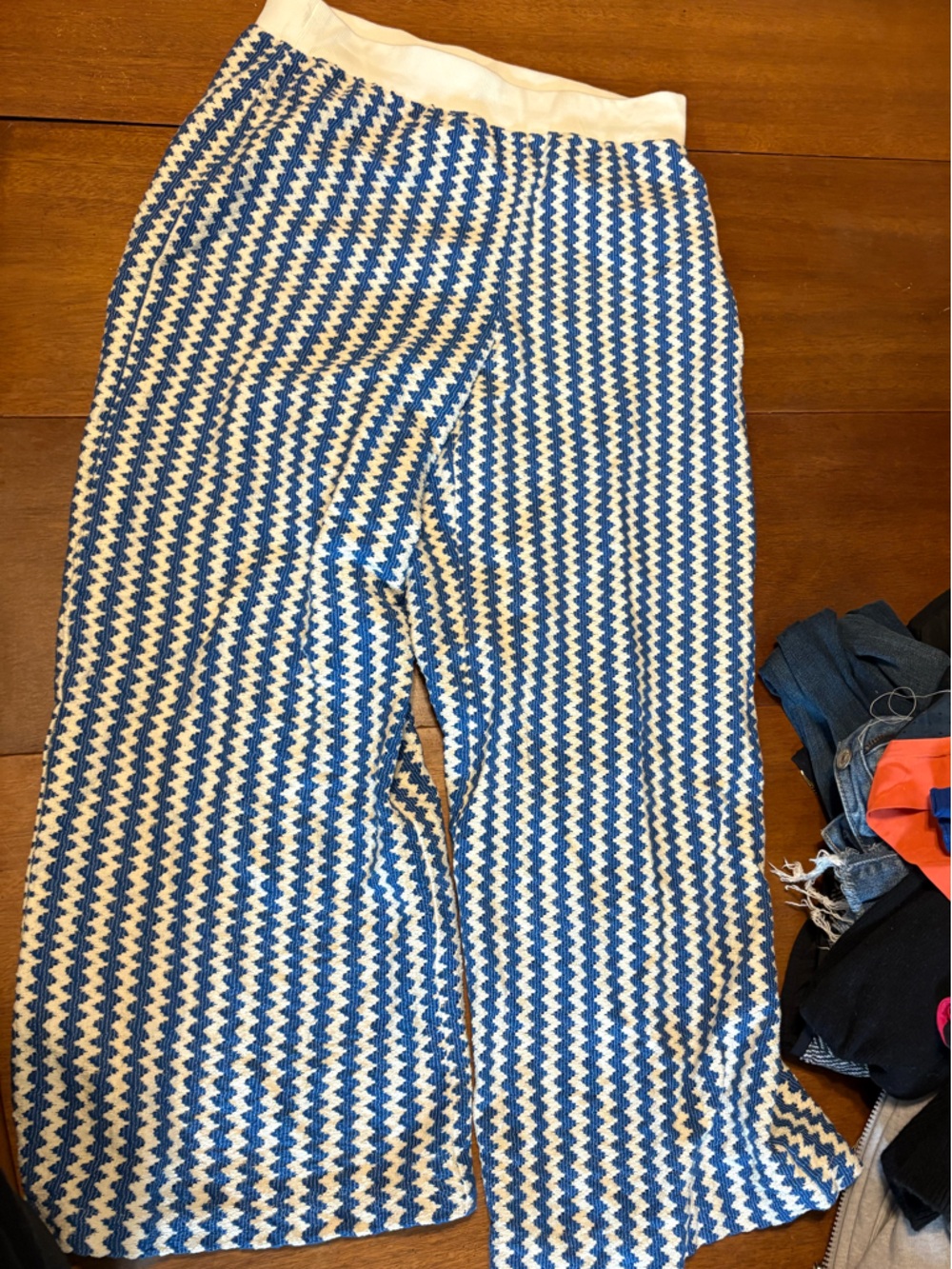 LOFT Blue and White Chevron Knit pants
